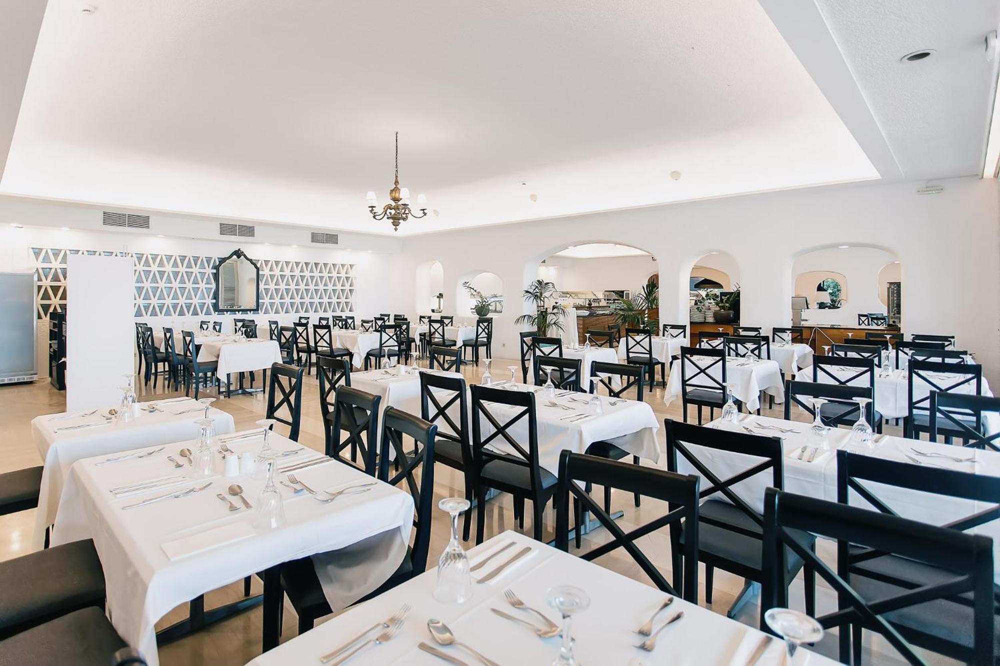 科孚宫酒店 帕拉马 外观 照片 The restaurant